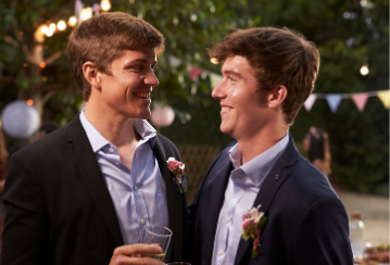 Plan the perfect backyard wedding with these 5 tips
